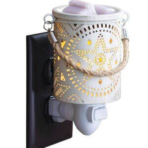 Star Plug in Wall Wax Warmer light in white Tin with Bulb
